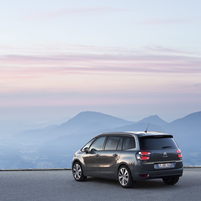 New Citroen Grand C4 Picasso: first official details 183336