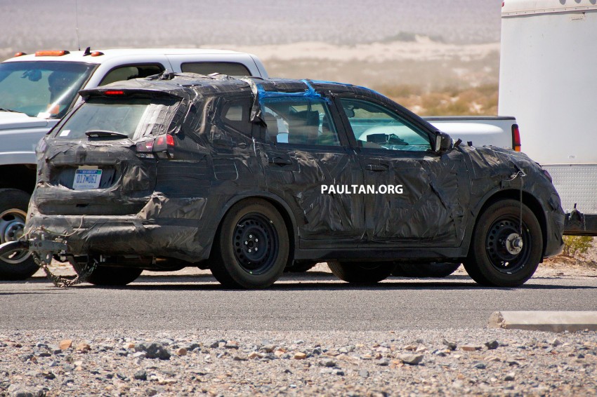 SPYSHOTS: Next-gen Nissan X-Trail in the desert 181297