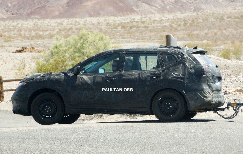SPYSHOTS: Next-gen Nissan X-Trail in the desert 181256