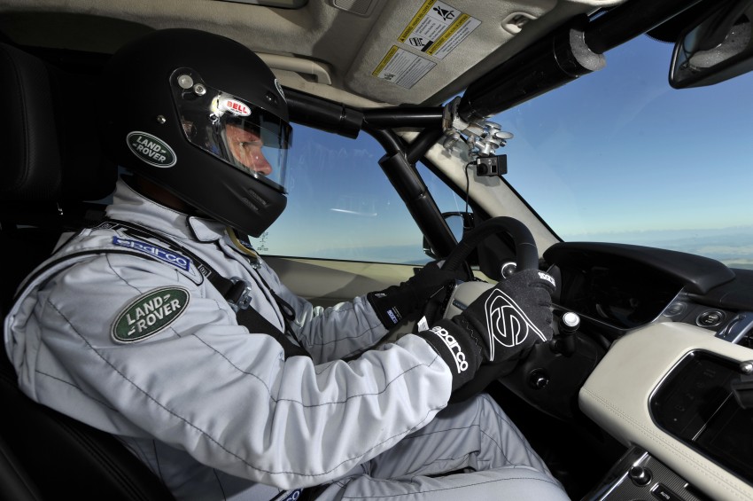 Range Rover Sport sets production Pikes Peak record 179577