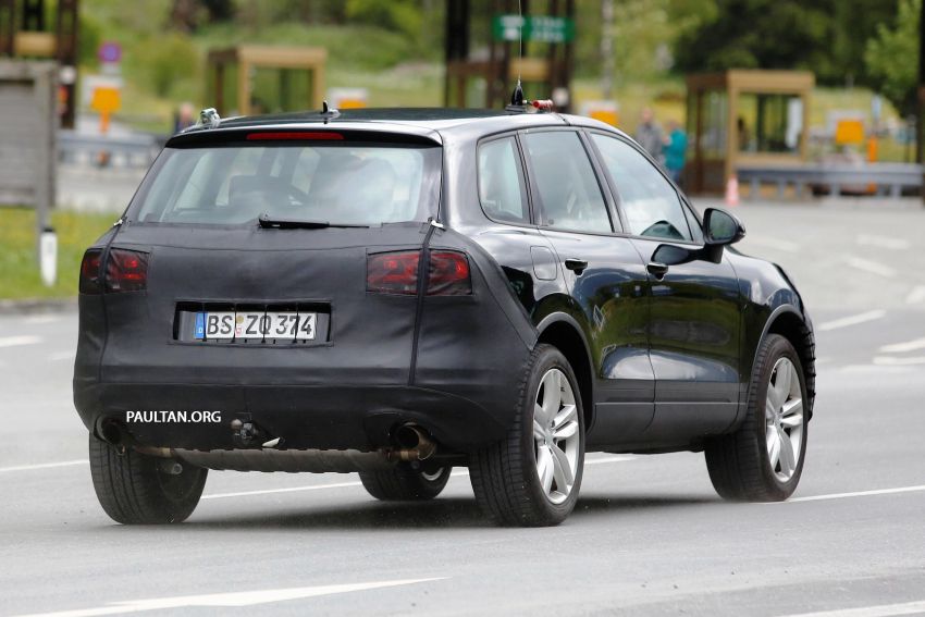 SPYSHOTS: Volkswagen Touareg facelift; due 2014 179834