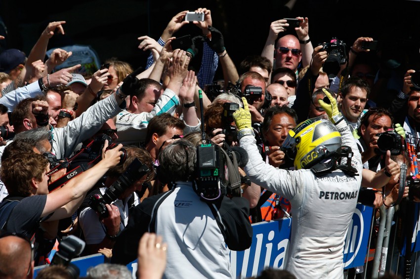 Nico Rosberg wins chaotic 2013 British Grand Prix in Silverstone for Mercedes AMG Petronas F1 Team 184140