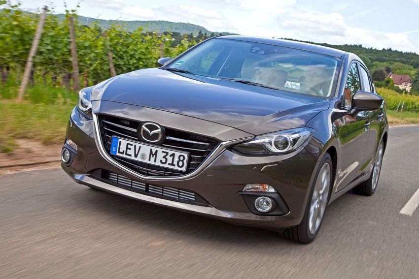 2014 Mazda3 Sedan – more pics find their way online 185357