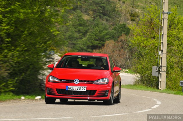 Volkswagen_Golf_GTI_Mk7_Driven_012