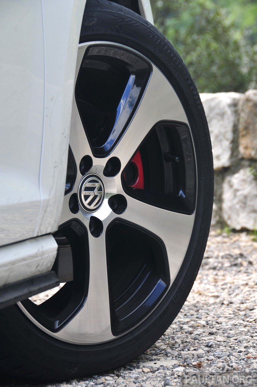 DRIVEN: New 220 PS Volkswagen Golf GTI Mk7 tested 189505