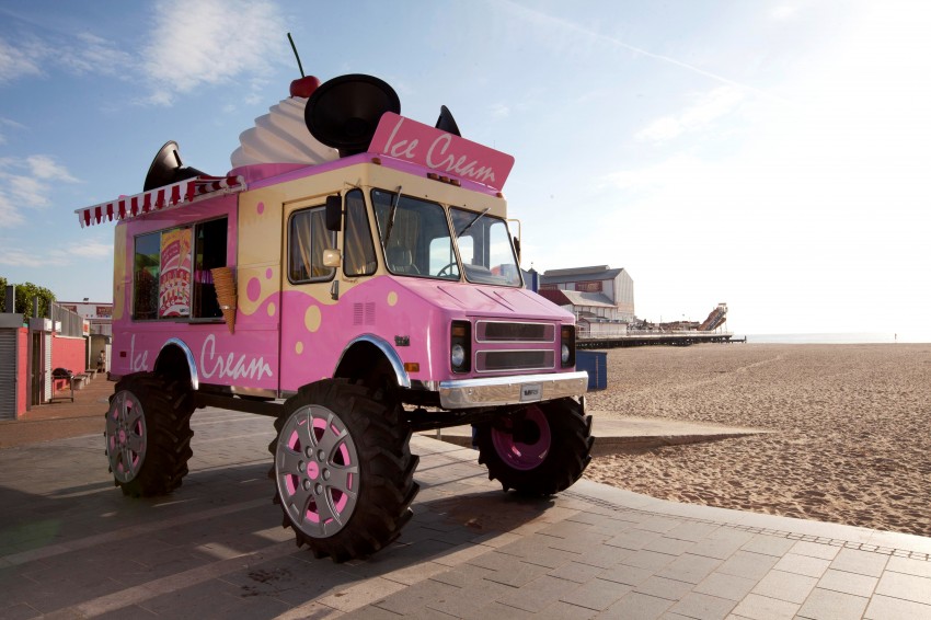 Skoda UK unveils world’s biggest ice cream van 193955