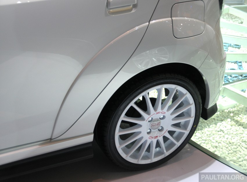 Daihatsu Ayla GT, Luxury and X-Track concepts 200220
