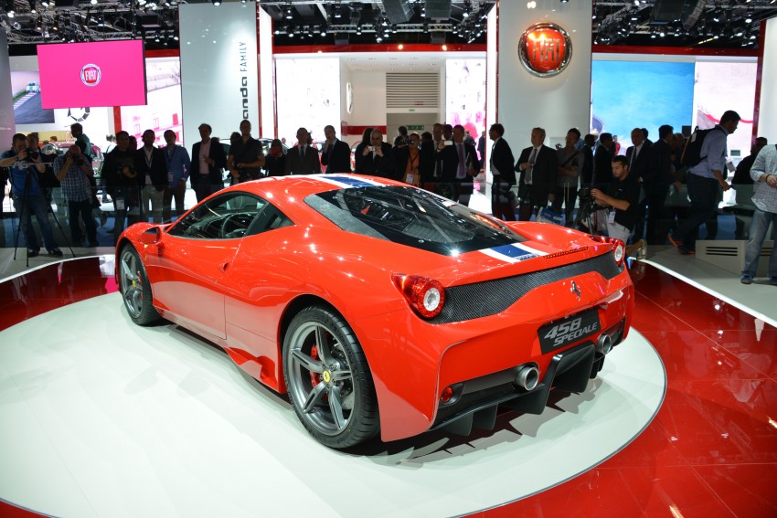 VIDEOS: The Ferrari 458 Speciale is all kinds of special 198894