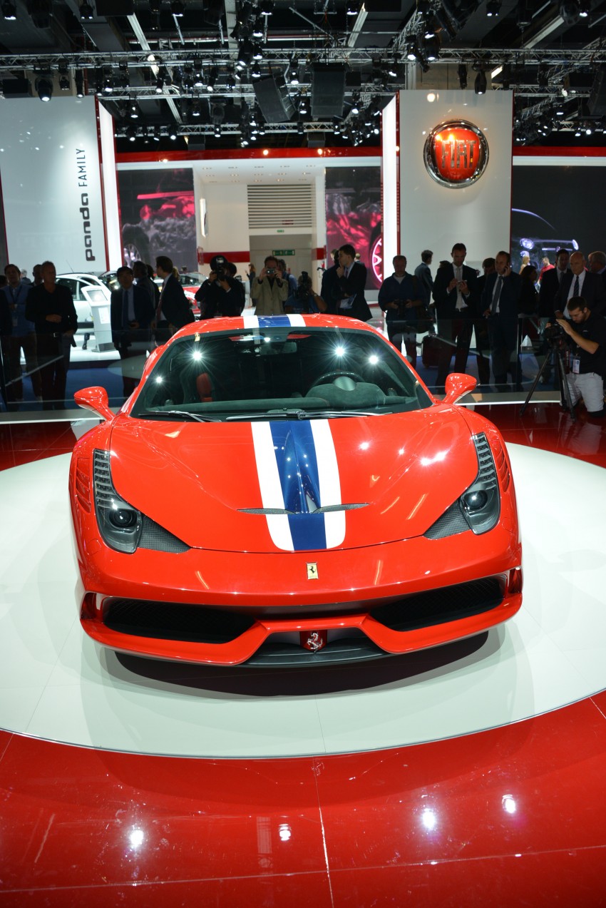 VIDEOS: The Ferrari 458 Speciale is all kinds of special 198896