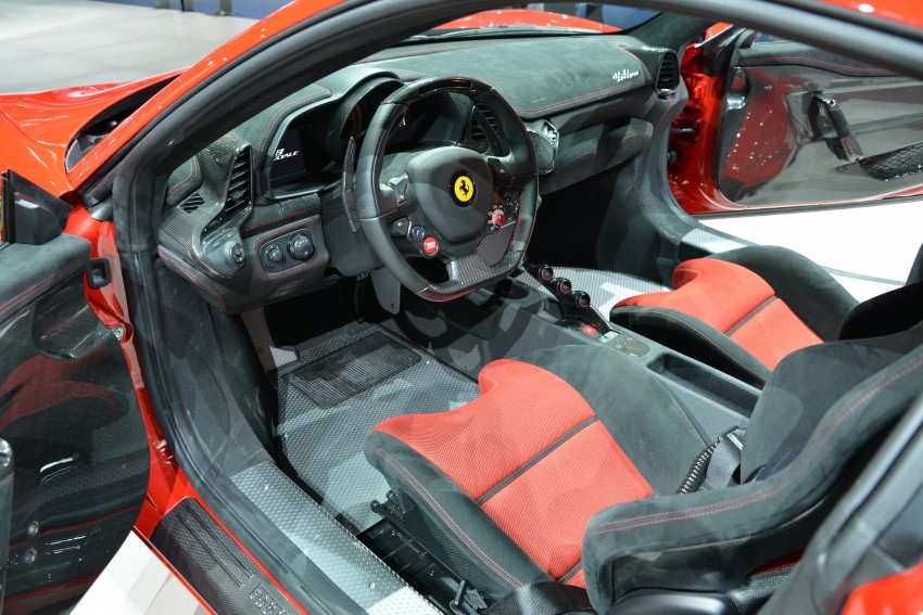 VIDEOS: The Ferrari 458 Speciale is all kinds of special 198901