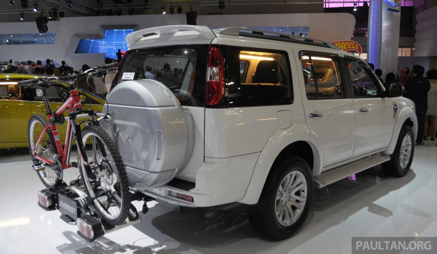 Latest Ford Everest facelift displayed at IIMS 2013 200911