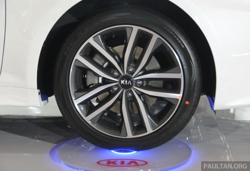 Kia Optima facelift shown at IIMS – to reach us soon? 201203