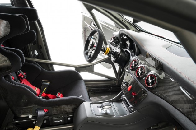 Mercedes_CLA_45_AMG_Racing_Series_005