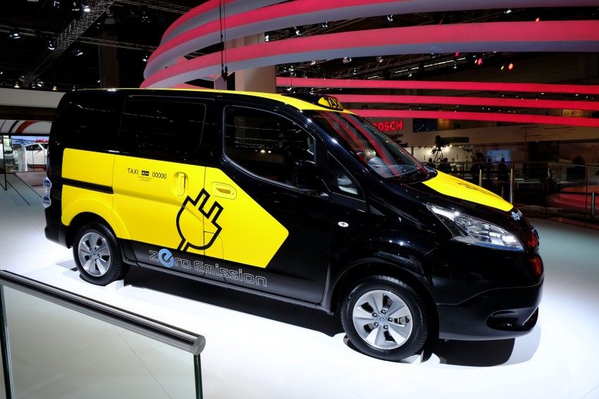 Barcelona to use Nissan e-NV200 electric taxi cabs 198389