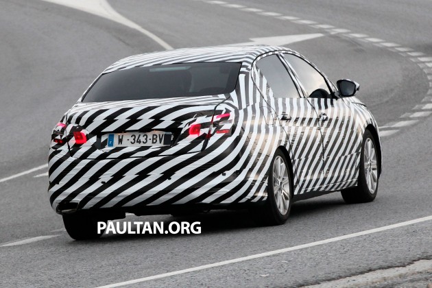 Peugeot-308-Sedan-005