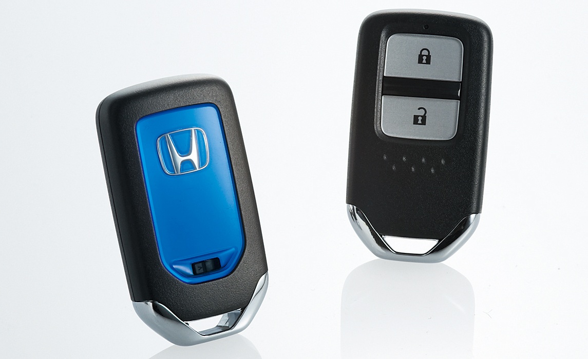 Hybrid 16. Ключ Хонда фит Hybrid. Honda Fit 2013 Hybrid l. Смарт ключ Honda Fit Shuttle Hybrid. Ключ Хонда фит 2012 гибрид.