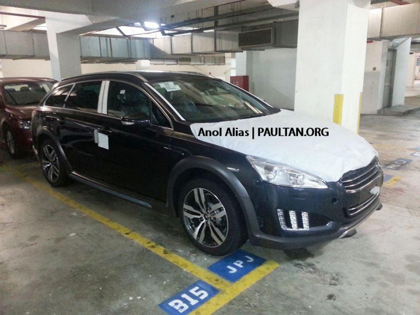 Peugeot 508 HYbrid4 and RXH spotted in Malaysia 197036