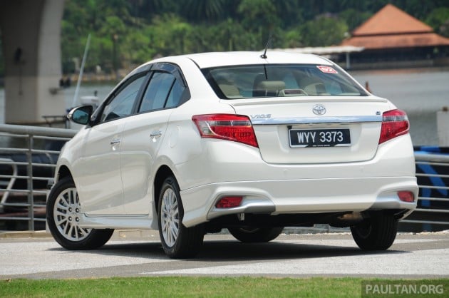 2013_Toyota_Vios_review_ 005