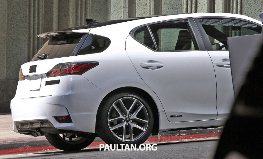 Lexus CT 200h F-Sport facelift completely undisguised 204765