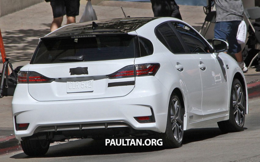 Lexus CT 200h F-Sport facelift completely undisguised 204764