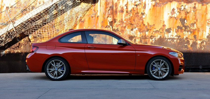 New BMW 2 Series Coupe and M235i unveiled in full 206459