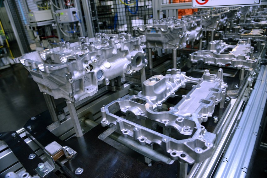 PureTech Turbo engine production line opened by PSA Peugeot Citroen, to serve C4 and 308 first 207330