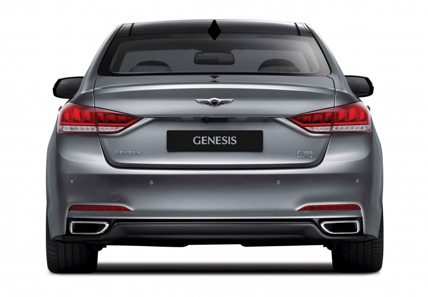 2014 Hyundai Genesis makes world debut in Korea 214139