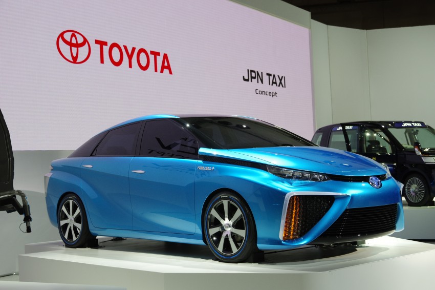 Tokyo 2013: Toyota FCV Concept – arrives in 2015 212481