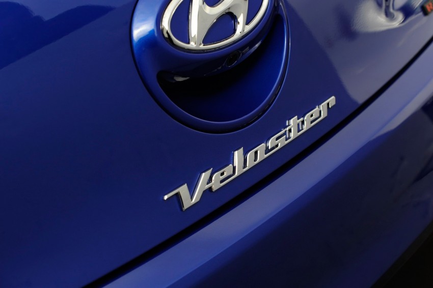 Hyundai Veloster Turbo R-Spec unveiled in LA show 213192
