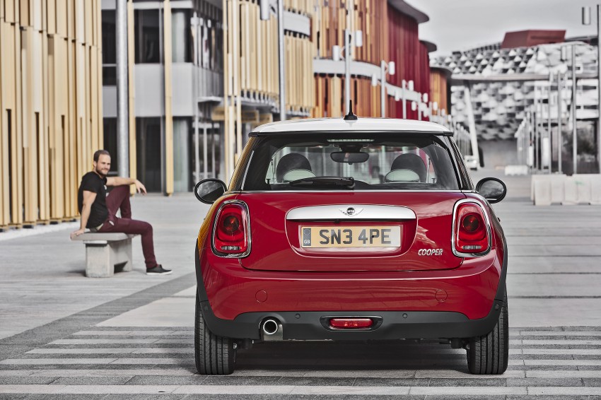 Third-gen F56 MINI hatch unveiled: all turbo line-up 211210