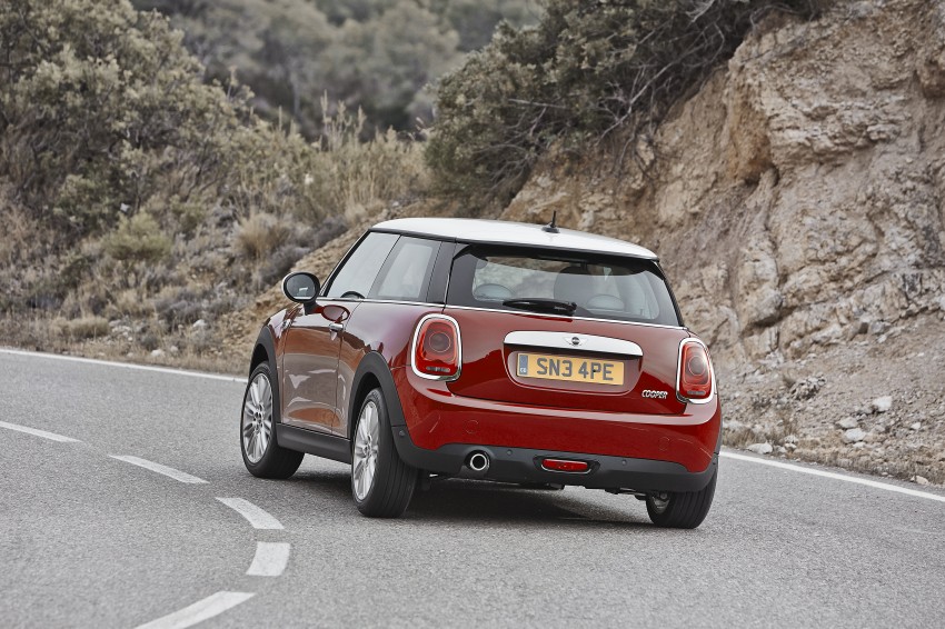 Third-gen F56 MINI hatch unveiled: all turbo line-up 211267