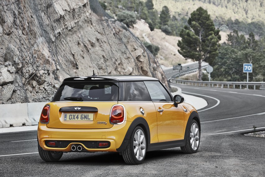 Third-gen F56 MINI hatch unveiled: all turbo line-up 211330