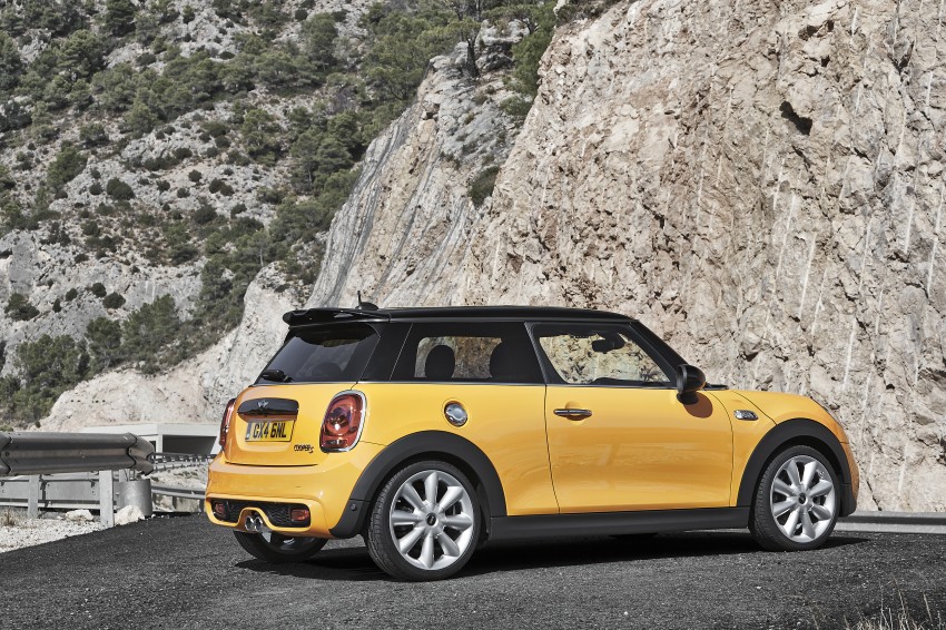 Third-gen F56 MINI hatch unveiled: all turbo line-up 211338