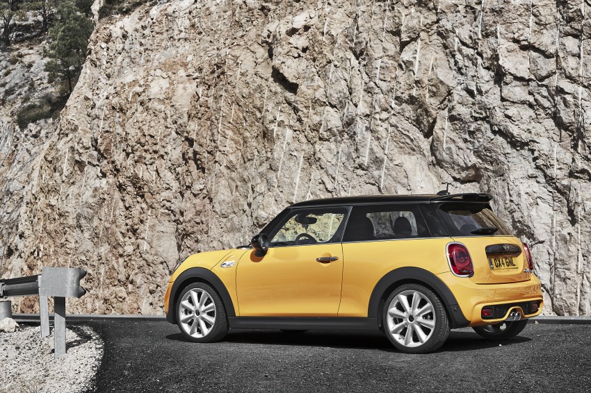 Third-gen F56 MINI hatch unveiled: all turbo line-up 211340