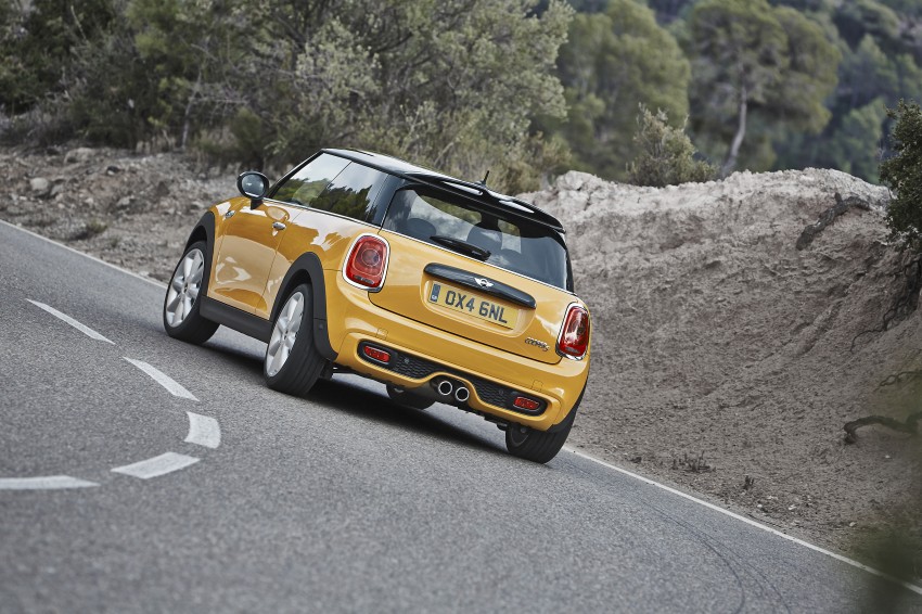 Third-gen F56 MINI hatch unveiled: all turbo line-up 211437