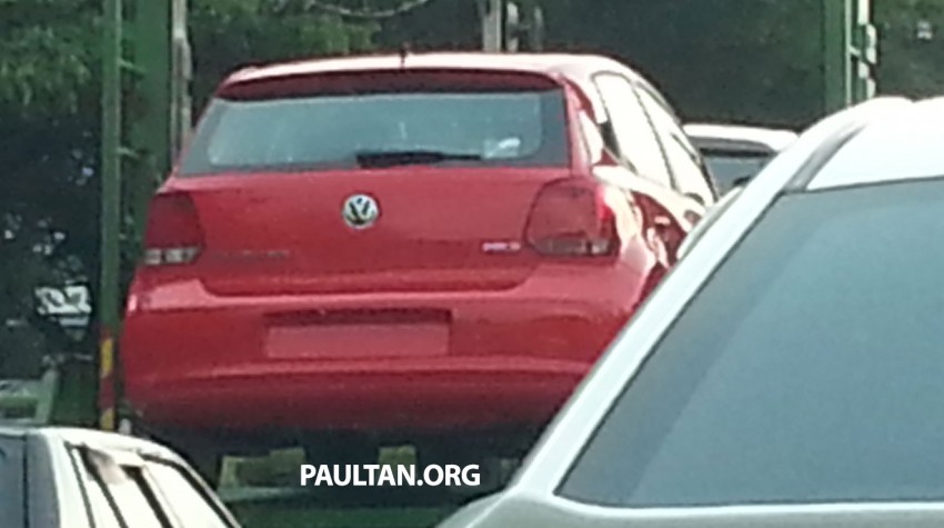 New variant of Volkswagen Polo sighted on trailer 208434