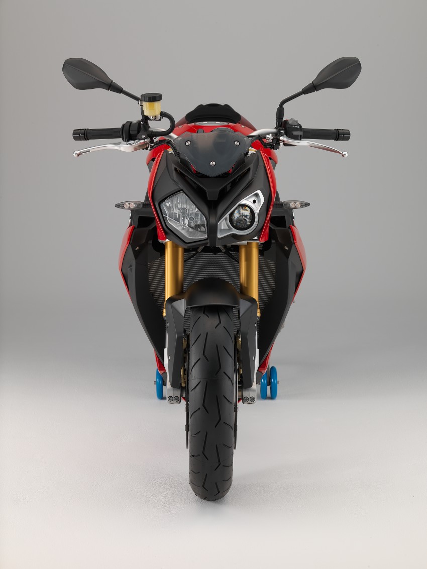 BMW S1000R – new naked bike based on the S1000RR 208586