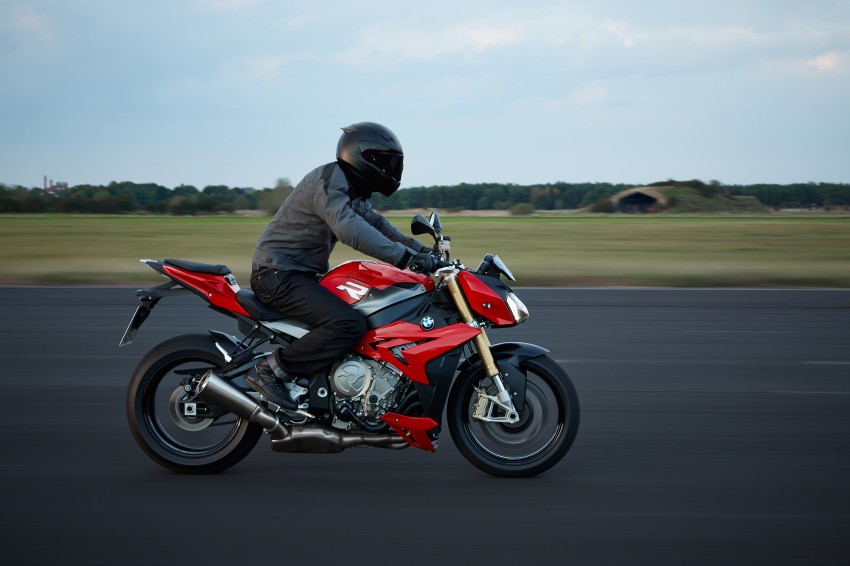 BMW S1000R – new naked bike based on the S1000RR 208613