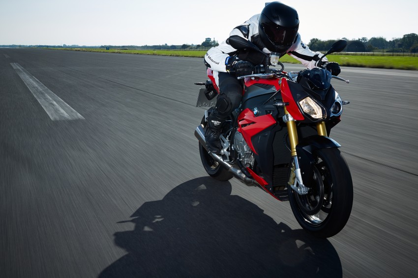 BMW S1000R – new naked bike based on the S1000RR 208624