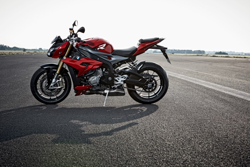 BMW S1000R – new naked bike based on the S1000RR 208640
