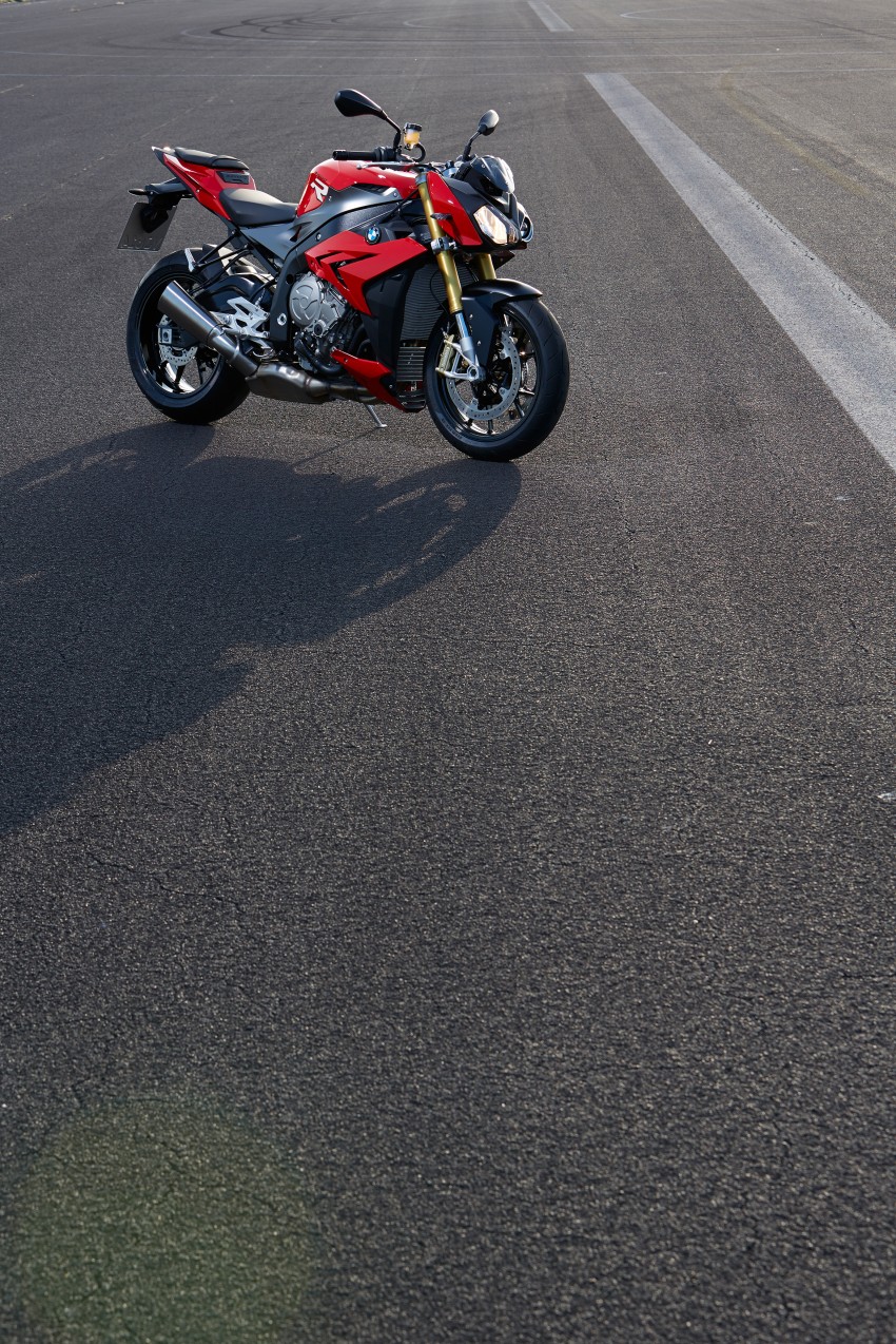 BMW S1000R – new naked bike based on the S1000RR 208646
