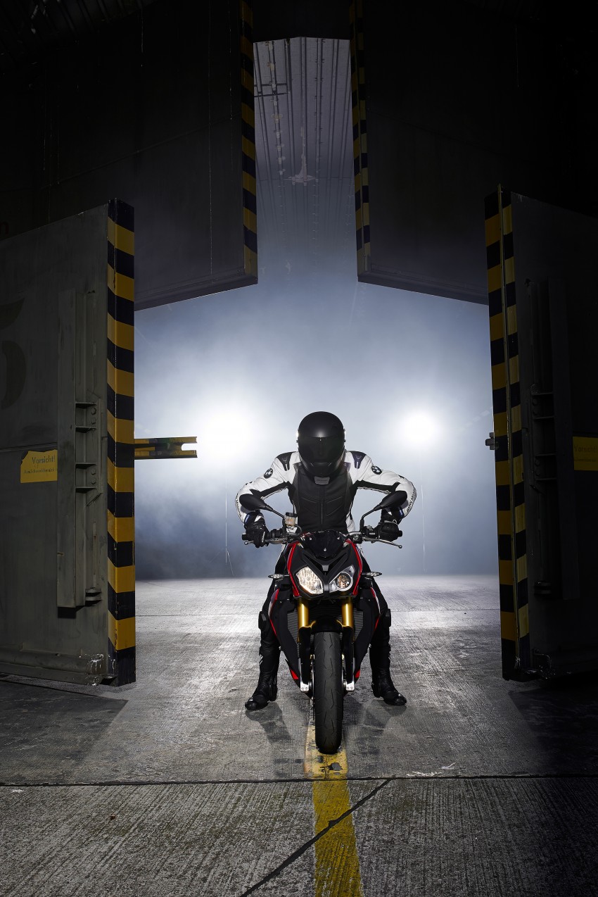 BMW S1000R – new naked bike based on the S1000RR 208648