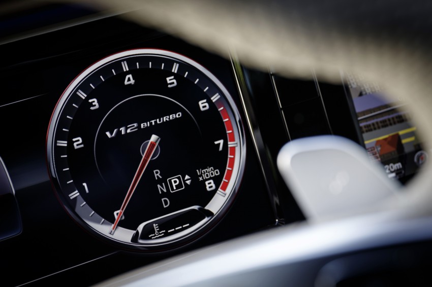 Mercedes-Benz S 65 AMG – 630 horsepower V12 power for when a V8 AMG isn’t enough 208476