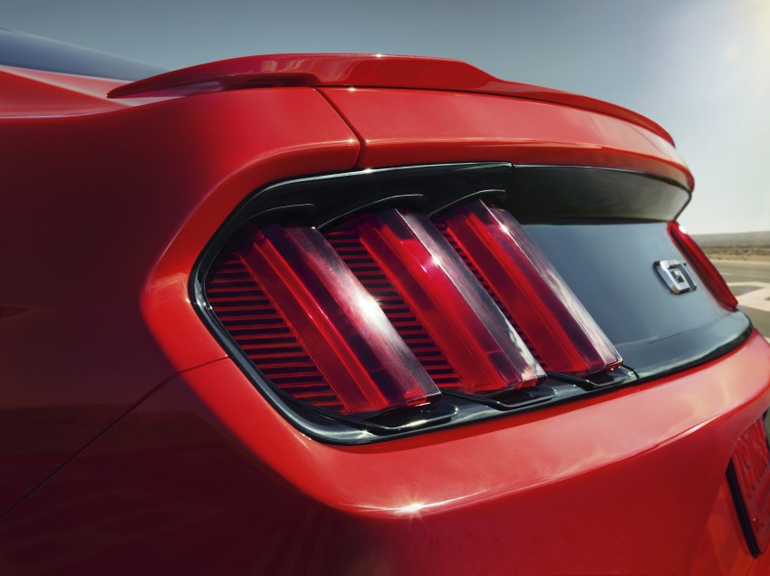Sixth-generation Ford Mustang: first details on 2.3L Ecoboost inline-4 and 5.0L V8 engines 215848