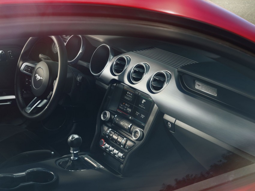 2015 Ford Mustang: first details and photos 215668