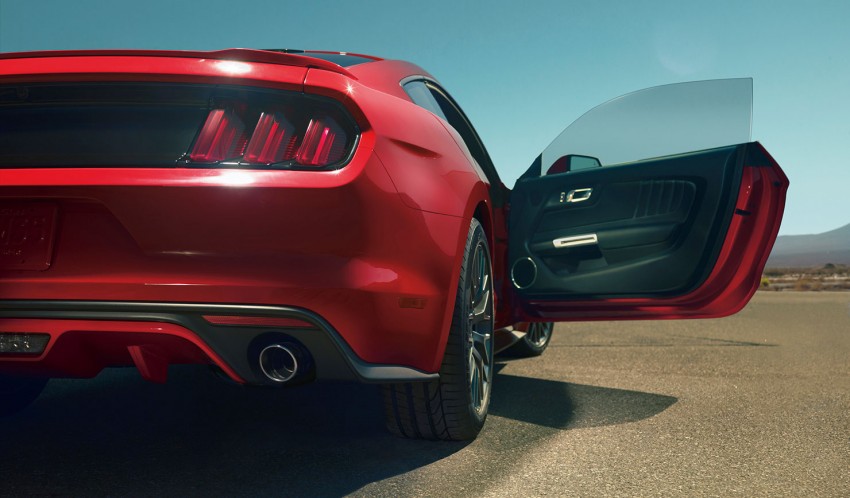 2015 Ford Mustang: first details and photos 215702