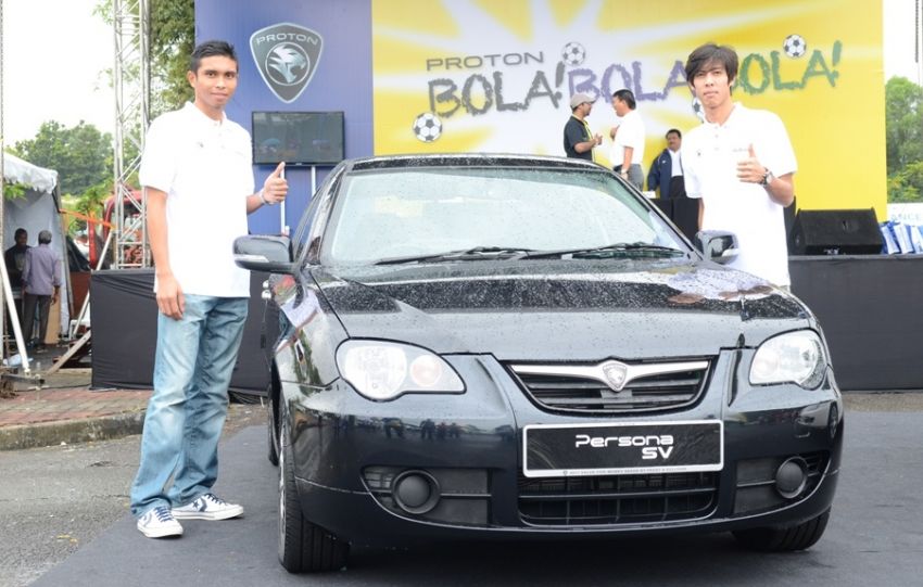 Footballers attend Proton Bola! Bola! Bola! carnival 216425