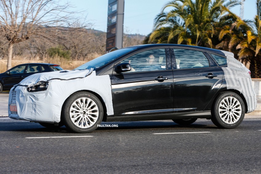 Ford Focus facelift sighted again – first look at interior 218204