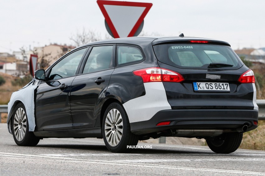 Ford Focus facelift sighted again – first look at interior 218202