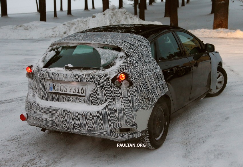 Ford Focus facelift sighted again – first look at interior 218174